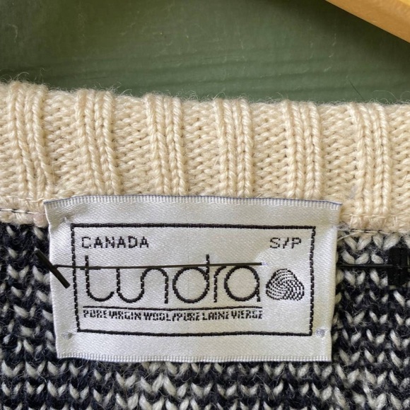 Vintage embroidered eagle wool sweater - Picture 6 of 9